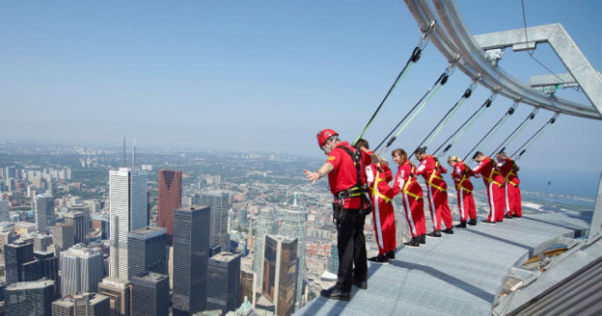 EdgeWalk: Toronto CN Tower Attraction Sets Guinness World Record