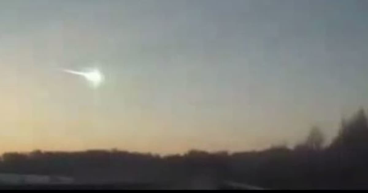 Meteor Accident Ontario Today : Falling meteor causes fireball, flash ...