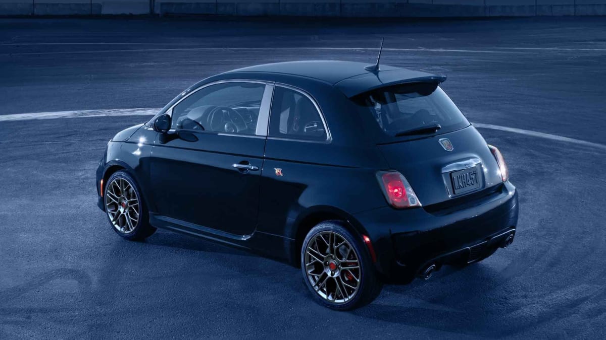 2019 Fiat 500 Abarth Review | Performance, handling, styling -
