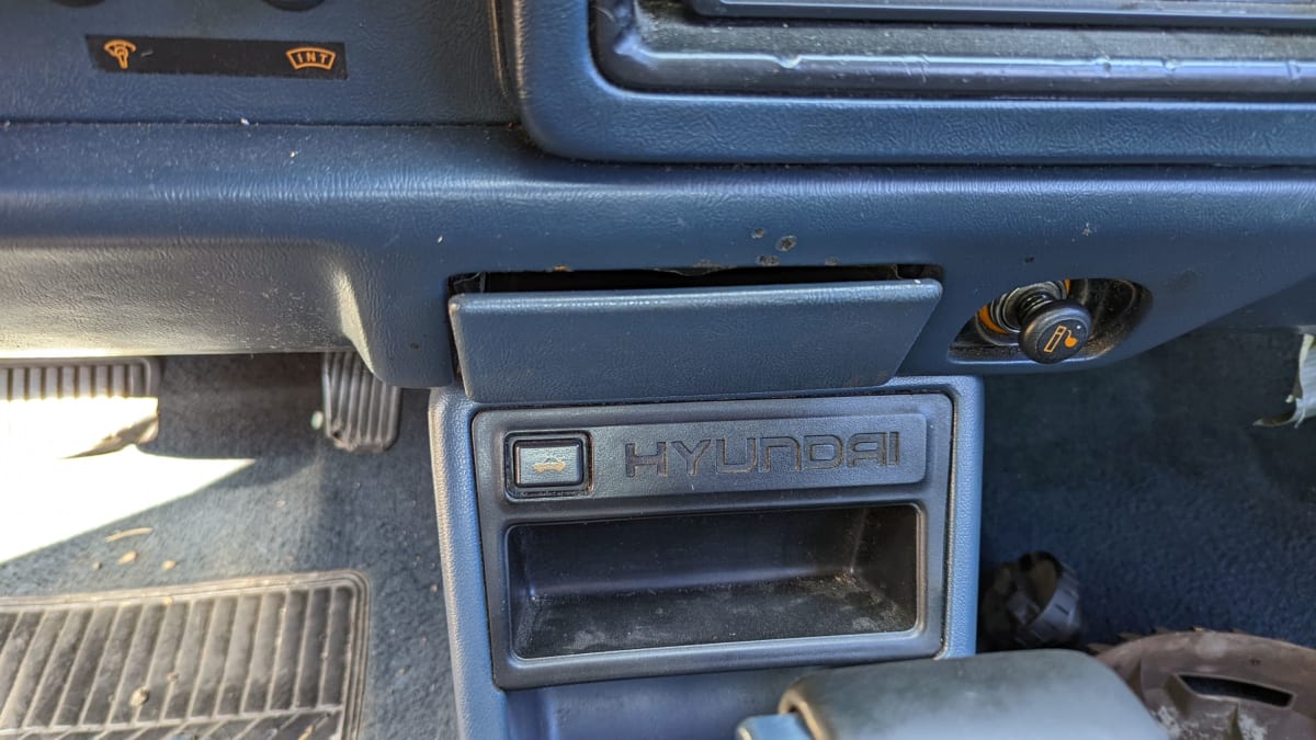 Hurdalık Gemisi: 1988 Hyundai Excel GL Sedan