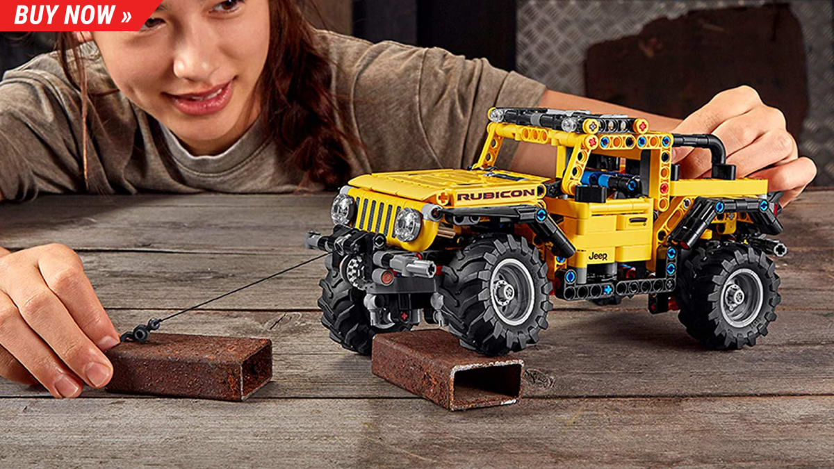 The LEGO Technic Jeep Wrangler makes a great addition to any collection -  Autoblog