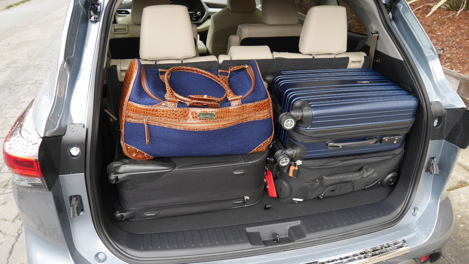 Toyota Highlander Cargo Space with Seats Up and Down