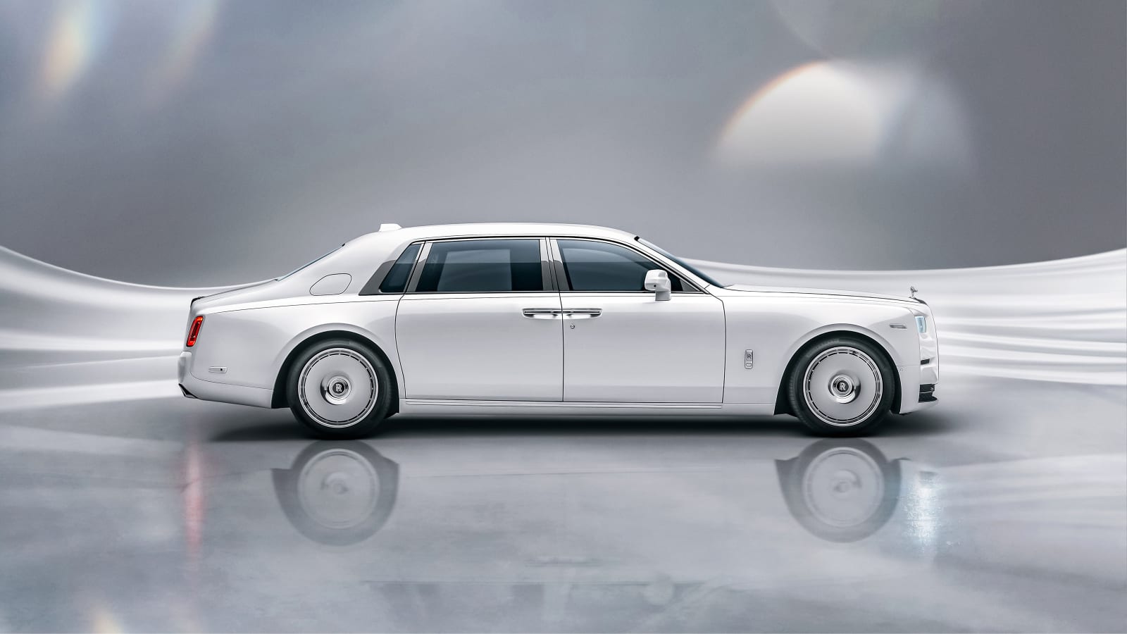 2023 için tanıtılan Rolls-Royce Phantom Series II