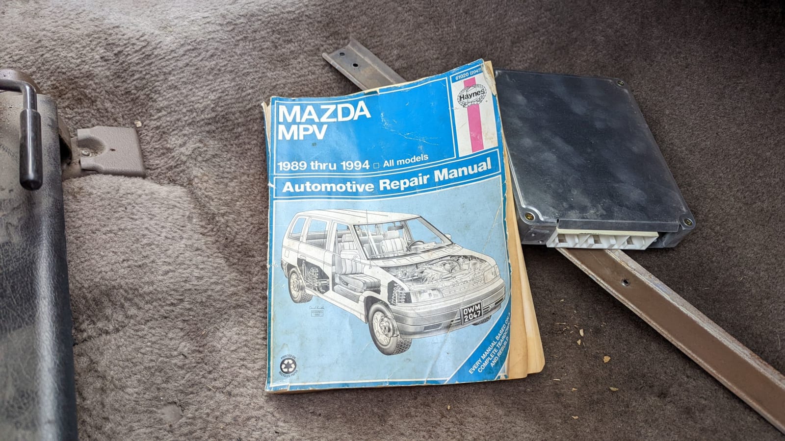 30 1990 Mazda MPV in Nevada junkyard photo by Murilee Martin