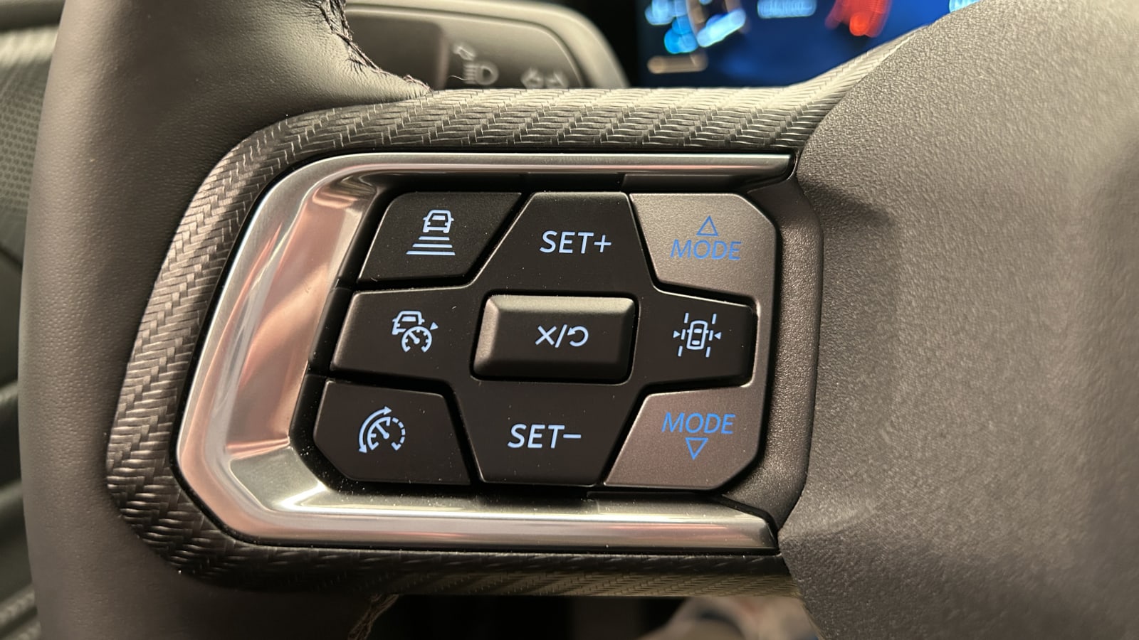 2024 Ford Mustang İç ve Bilgi-Eğlence İncelemesi: Ekranlar o kadar da kötü değil