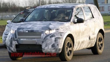 Land Rover LR2 prototype spotted wearing all-new body