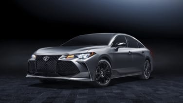 2021 Toyota Avalon Nightshade Edition debuts, and the sedan gets more tech