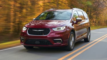 2022 Chrysler Pacifica gets price hike, starts at $38,160