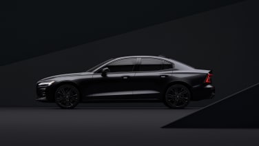 2022 Volvo S60 Black Edition darkens the sedan's trim