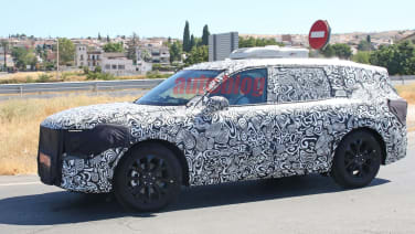 China-market Ford Edge spotted testing in Spain with a mystery wagon