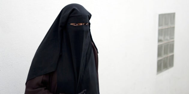 La femme au niqab  de Trappes condamn e  un mois de prison 