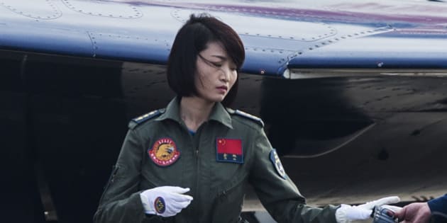 中国、女性初の「殲10」パイロットが訓練中に事故死 Huffpost Japan