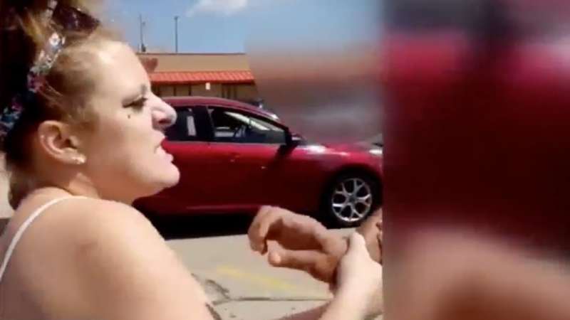 Piggly Wiggly patrons fight crime, stop suspect when 90-year-old's purse snatched