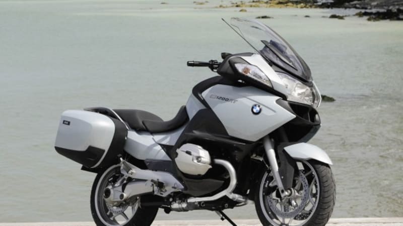  BMW actualiza la R RT con motor DOHC, carenado revisado y ESA II