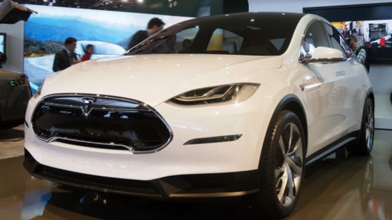 Elon Musk gets $4.3m for Model X efforts, Tesla working on prototypes