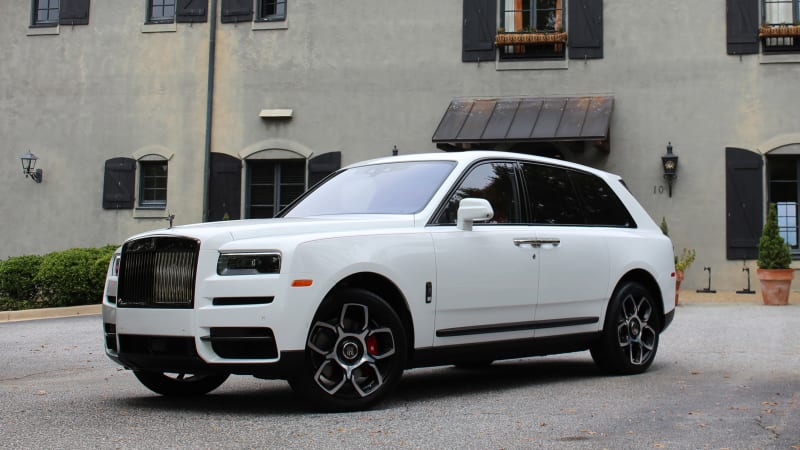 Here S The Rolls Royce Cullinan Black Badges In White Autoblog