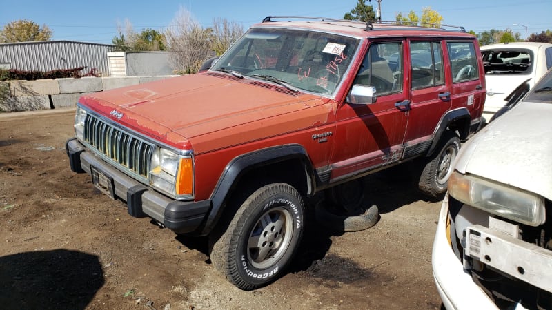 Junkyard Gem: 1990 Jeep Cherokee Laredo