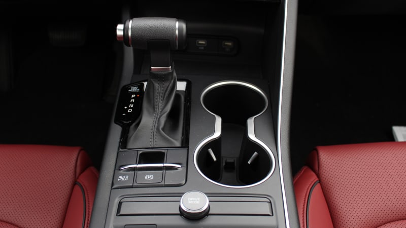 21 Kia K5 Interior Driveway Test Photos Specs Technology Autoblog