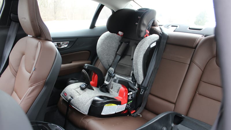 Volvo S60 Child Seat Driveway Test Fitting Both A Front Facing Car And Rear Infant - Are Volvo Booster Seats Legal In Australia