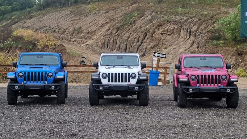 Jeep Wrangler Tuscadero Pink verlängert, 30.000 Bestellungen