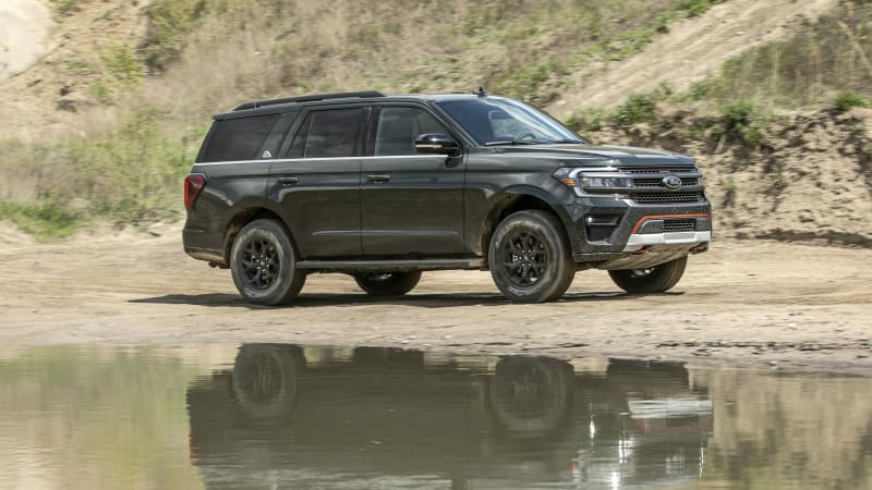 2023 Ford Expedition Review: No V8 and better for it