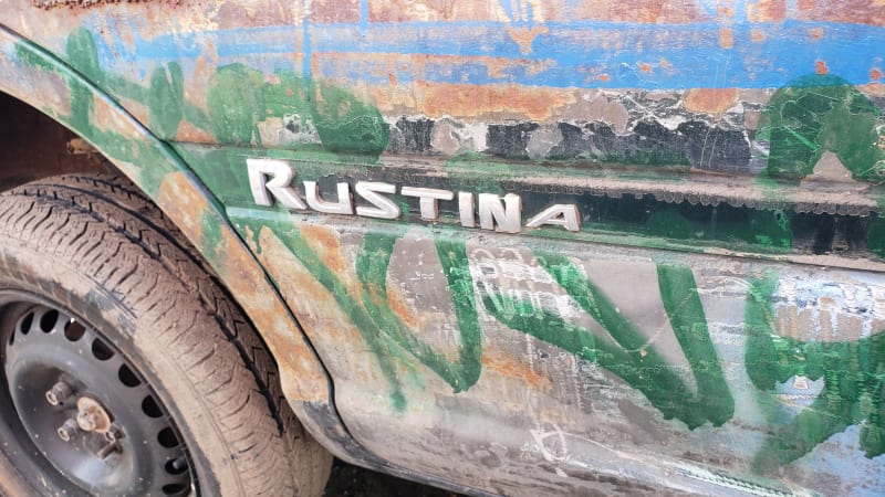 Schrottplatz-Perle: Rustina, der umgebaute 1995er Dodge Neon