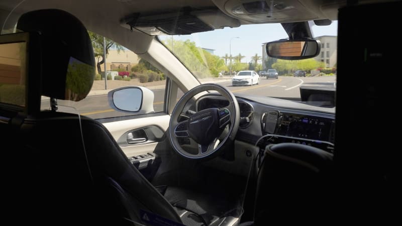 Reporter's driverless van ride: Cool tech, freaky turns