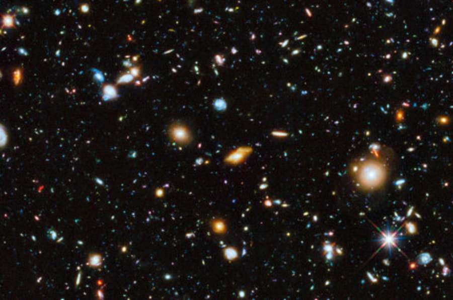 ハッブル望遠鏡の「史上最高にカラフルな宇宙写真」