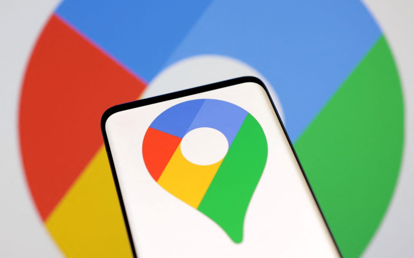 Google Maps will let you store your location on your phone instead of the cloud