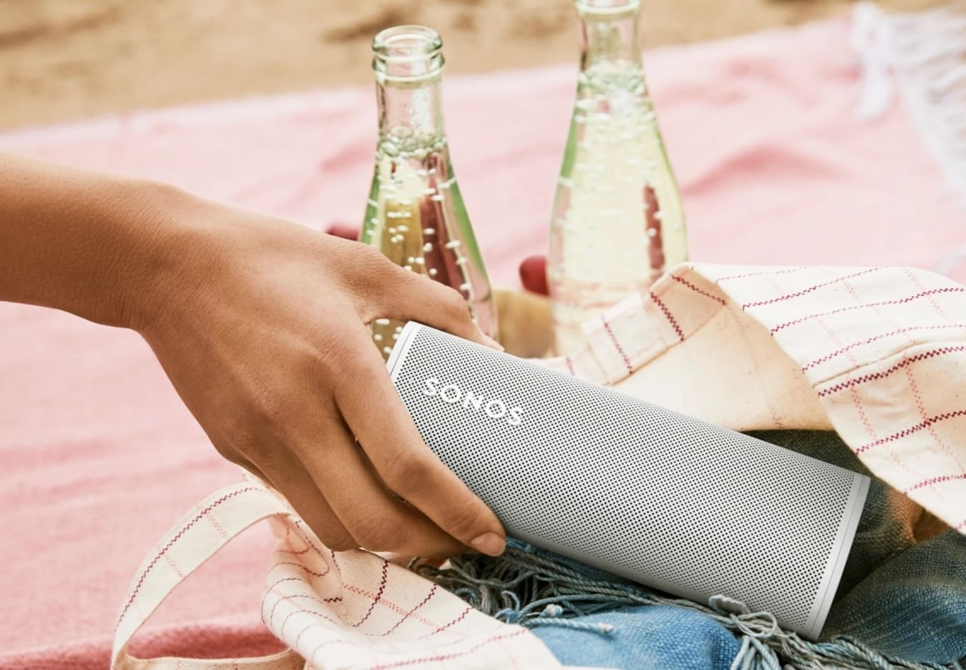 El altavoz portátil Roam 2 de Sonos podría llegar justo a tiempo para el verano