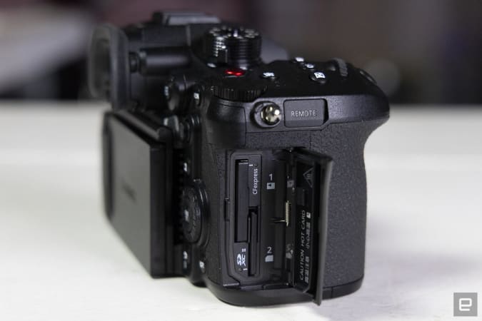 معرض كاميرا باناسونيك GH6 غير المرآة 