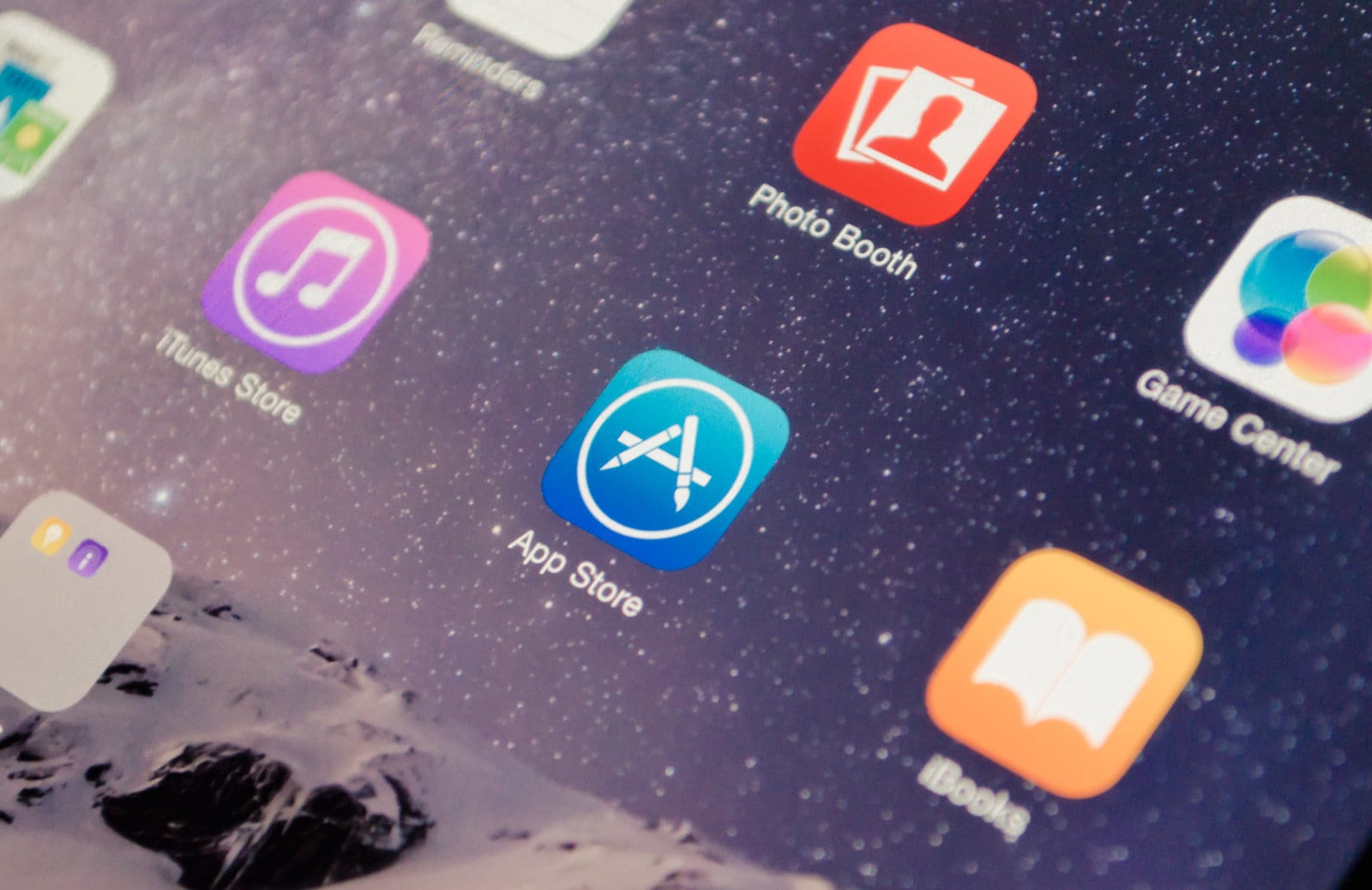 Ios Pirates Are Using Apple S Developer Certificates To Share