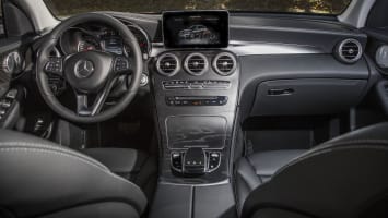 Mercedes GLC interior