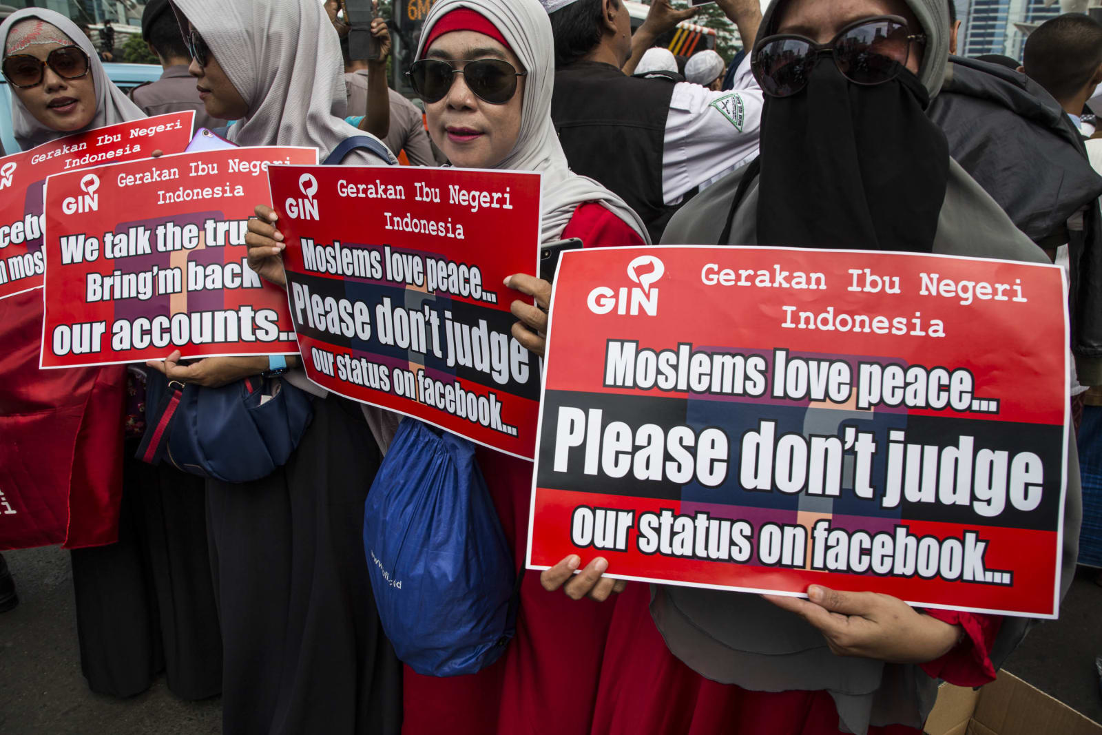 Muslims Rally Against Facebook