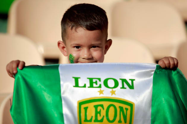 El estadio del Club León se encuentra bajo un litigio de propietarios, por lo que la directiva en colaboración con el gobierno estatal dieron facilidades para la creación de un nuevo recinto para "la fiera de los panzas verdes".