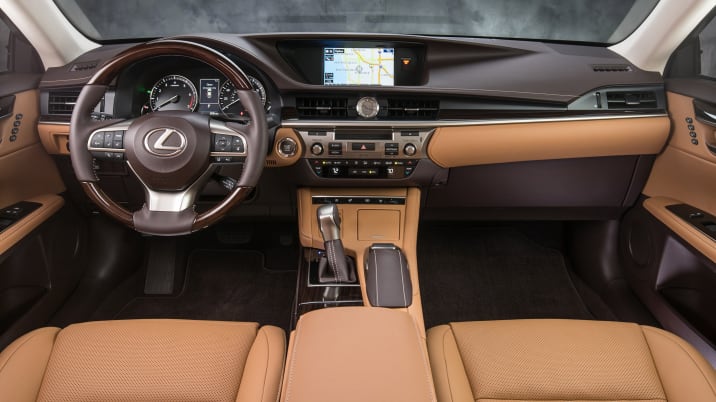 2019 Lexus Es300h Interior And Exterior Walk Around Video