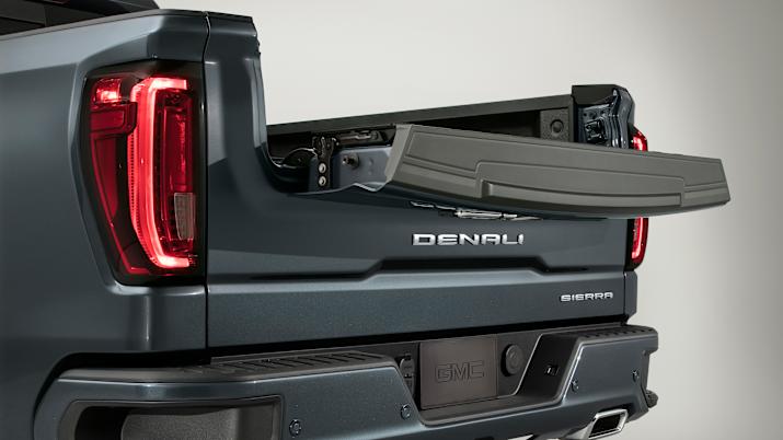 2019 GMC Sierra Denali MultiPro tailgate, inner gate with work surface configuration