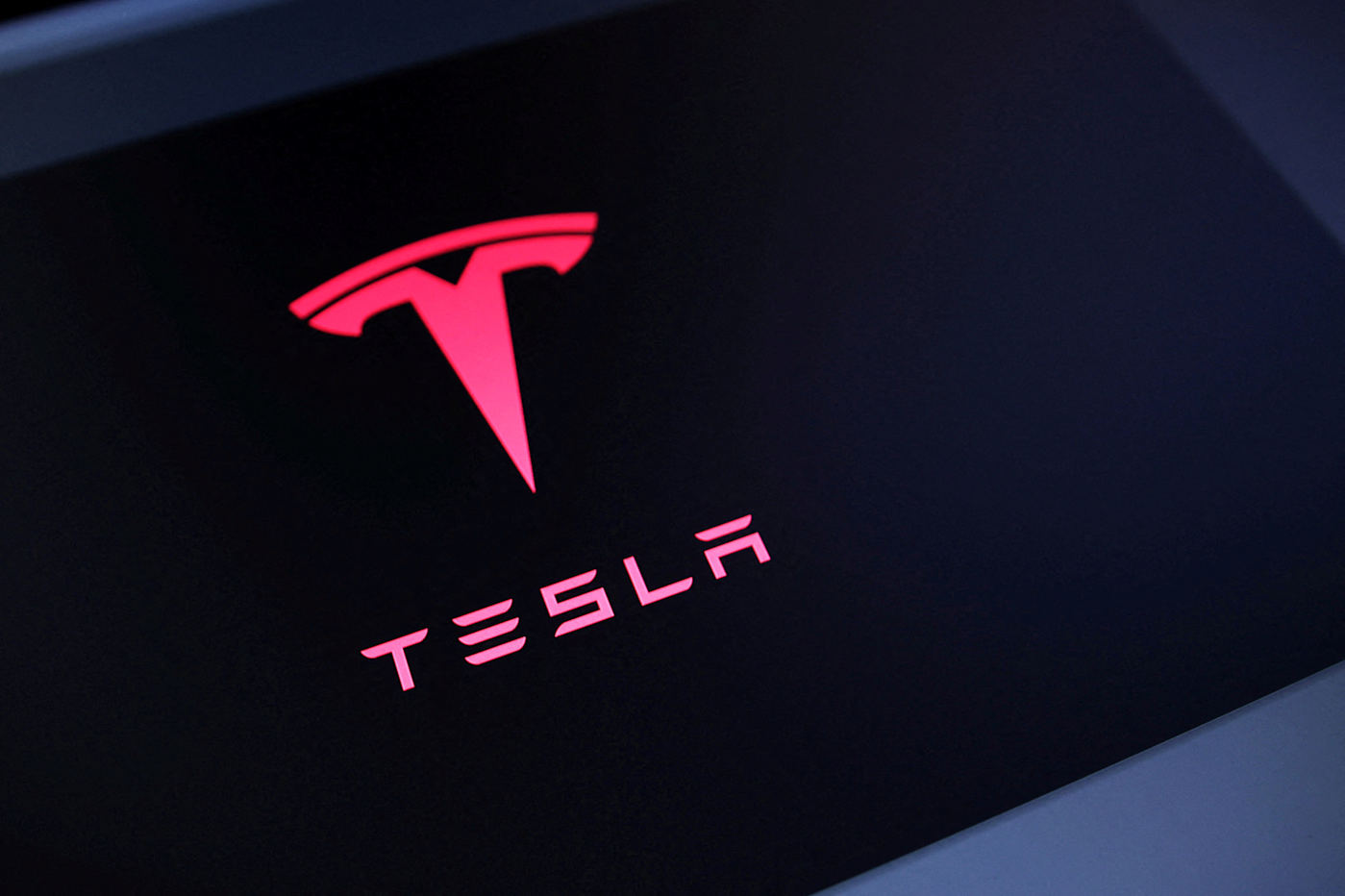 Tesla reintroduces 'Mad Max' Full Self-Driving mode that breaks speed limits