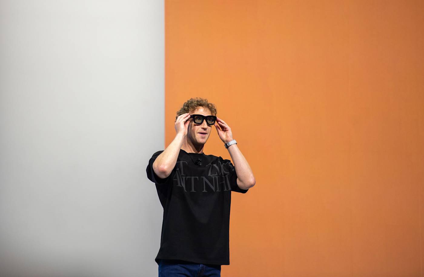 Mark Zuckerberg says Reality Labs will (eventually) stop losing so much money