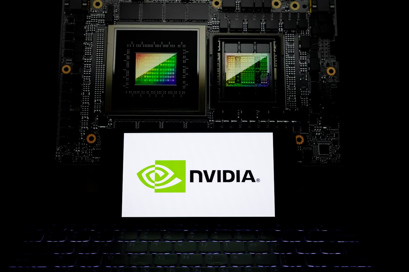 China finally approves the first batch of NVIDIA H200 AI GPU imports