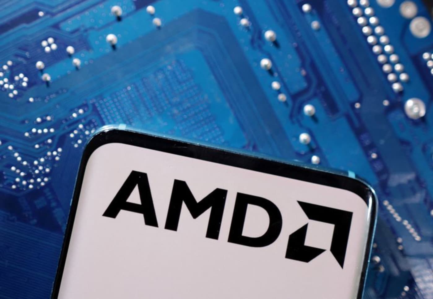 Watch AMD's CES 2024 press conference focused on AI in personal computers
