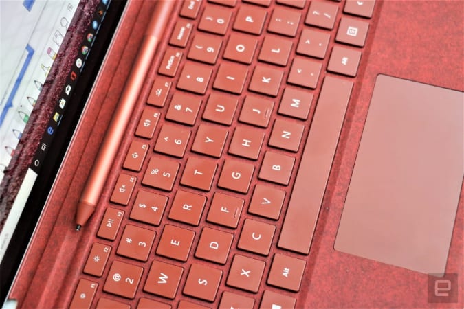 Funda con teclado para Microsoft Surface Pro 7