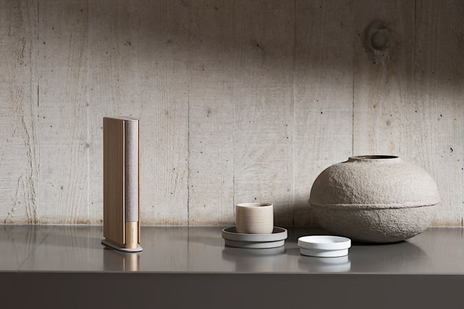 With a design inspired by a book, Bang & Olufsen's Beosound Emerge is an impressively slim and full-featured speaker. 