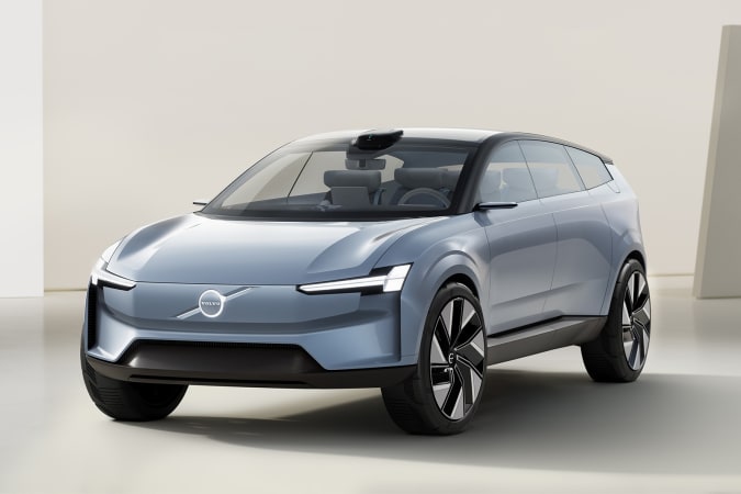 Volvo Concept Recharge EV
