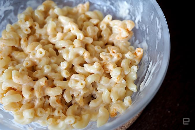Mac and Cheese in Anyday Cookware