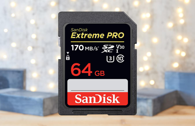 SanDisk Extreme Pro سعة 64 جيجابايت لدليل هدايا أعياد Engadget 2021.