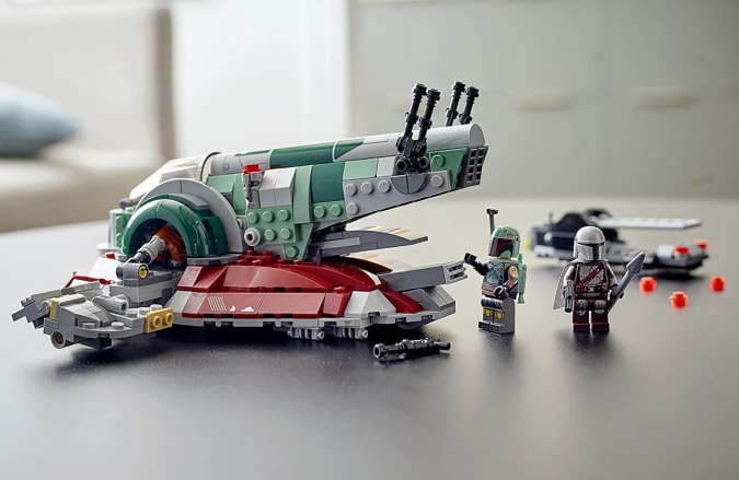LEGO Boba Fett Starship for the Engadget 2021 Holiday Gift Guide.