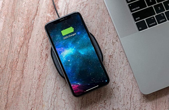 Mophie 15W Wireless Charging pad for the Engadget 2021 Holiday Gift Guide.
