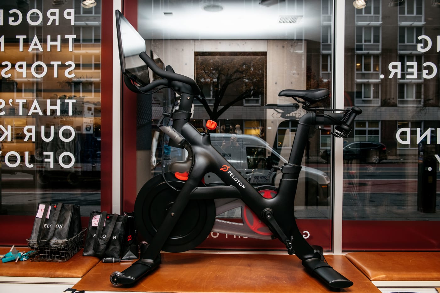 The Morning After: Peloton's grim post-pandemic reality