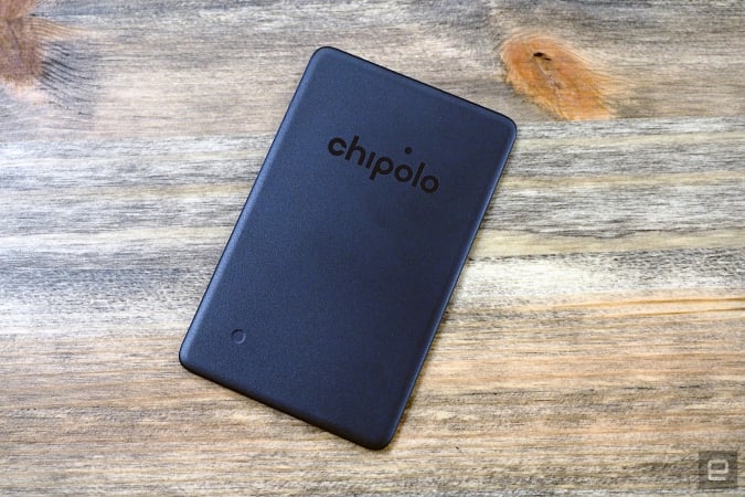 Chipolo Card Spot on Desk